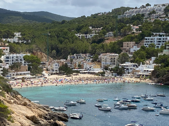 Cala Vadella kindvriendelijk strand Ibiza